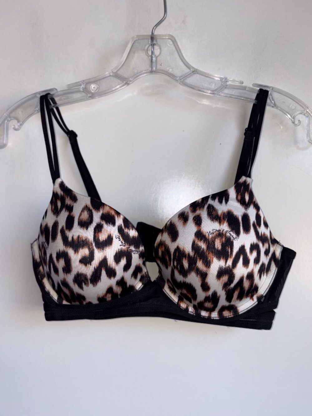 Victoria’s Secret Very Sexy Push Up Bra Size 34D